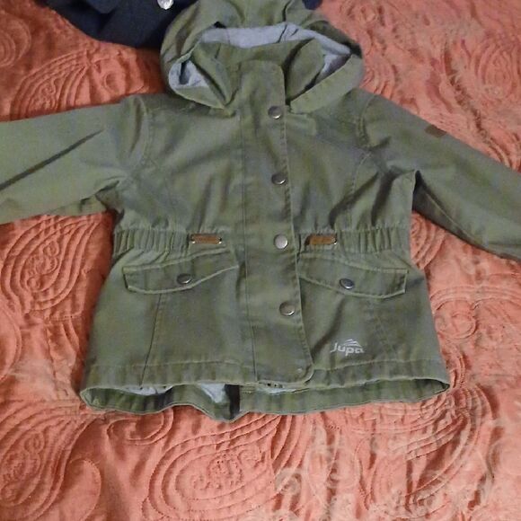 Kids Green Jacket - Picture 1 of 6
